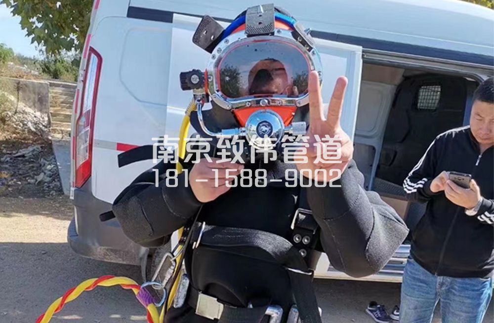 花岗村沉淀池清底